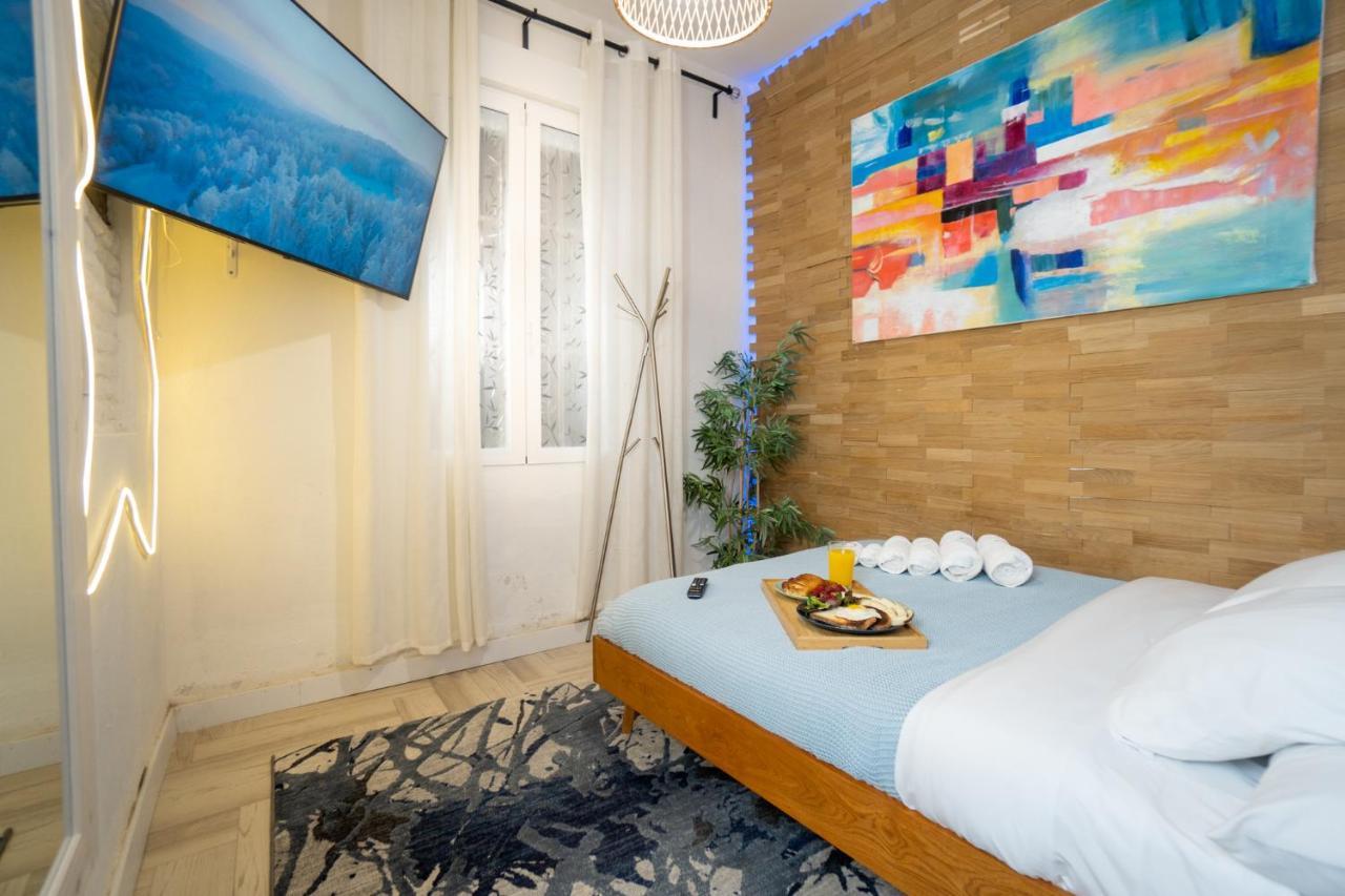 Cozy Apartment Puerta Del Sol & Private Patio Мадрид Екстер'єр фото
