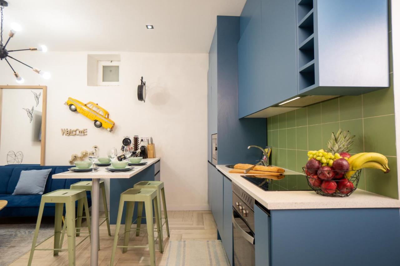 Cozy Apartment Puerta Del Sol & Private Patio Мадрид Екстер'єр фото